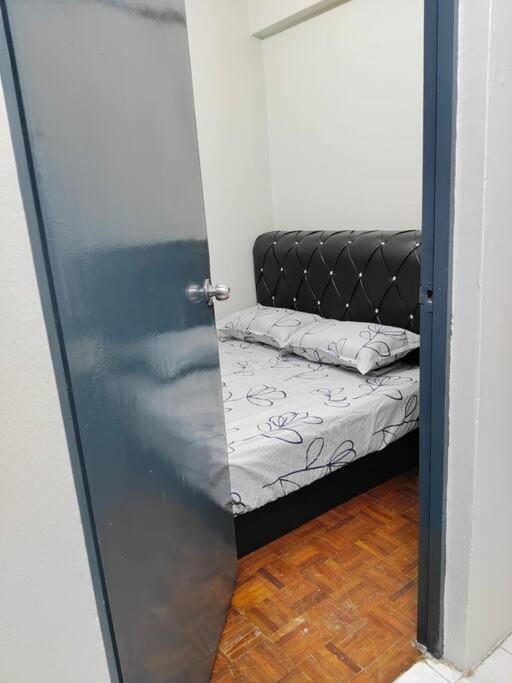 Nur Homestay Permai Damansara Damai Petaling Jaya Exteriér fotografie